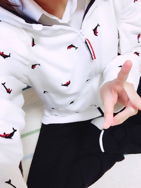 「TAKA-Q（タカキュー）のアイテム（パーカー）」を使った、二宮もかさん（レディース・163cm）の春コーディネート
