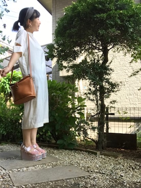 「グリッター」｜「アイテム（ワンピース）」を使った、サトウナナミさん（レディース・153cm）の夏コーディネート