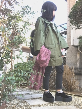 「TOMMY HILFIGER（トミーヒルフィガー）のアイテム（マフラー）」を使った、サトウナナミさん（レディース・153cm）の冬コーディネート