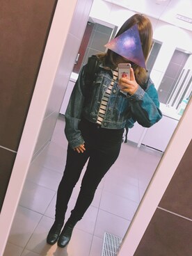 「黒リュック」｜「アイテム（デニムジャケット）」を使った、Mikan さん（レディース・156cm）の春コーディネート