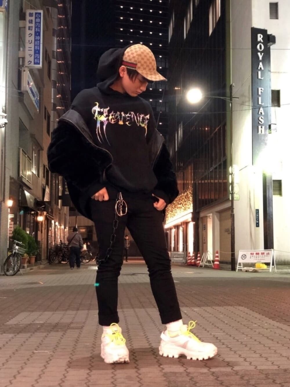 「いいね、save、フォローお願いします🤑、いいね返し、いいね返します、LHP上野、LHP」｜「GUCCIのアイテム（キャップ、ベージュ系）」を使った、Ryo さん（メンズ・270cm）の冬コーディネートの1枚目の写真