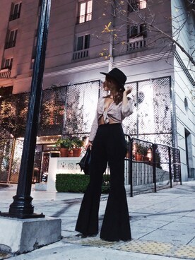 Black Bell Bottoms Outfit Ideas