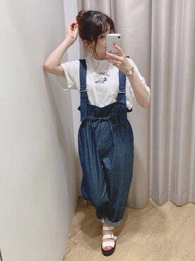 「NICE CLAUP（ナイスクラップ）のアイテム（オールインワン・サロペット）」を使った、marieさん（レディース・158cm）の春コーディネート