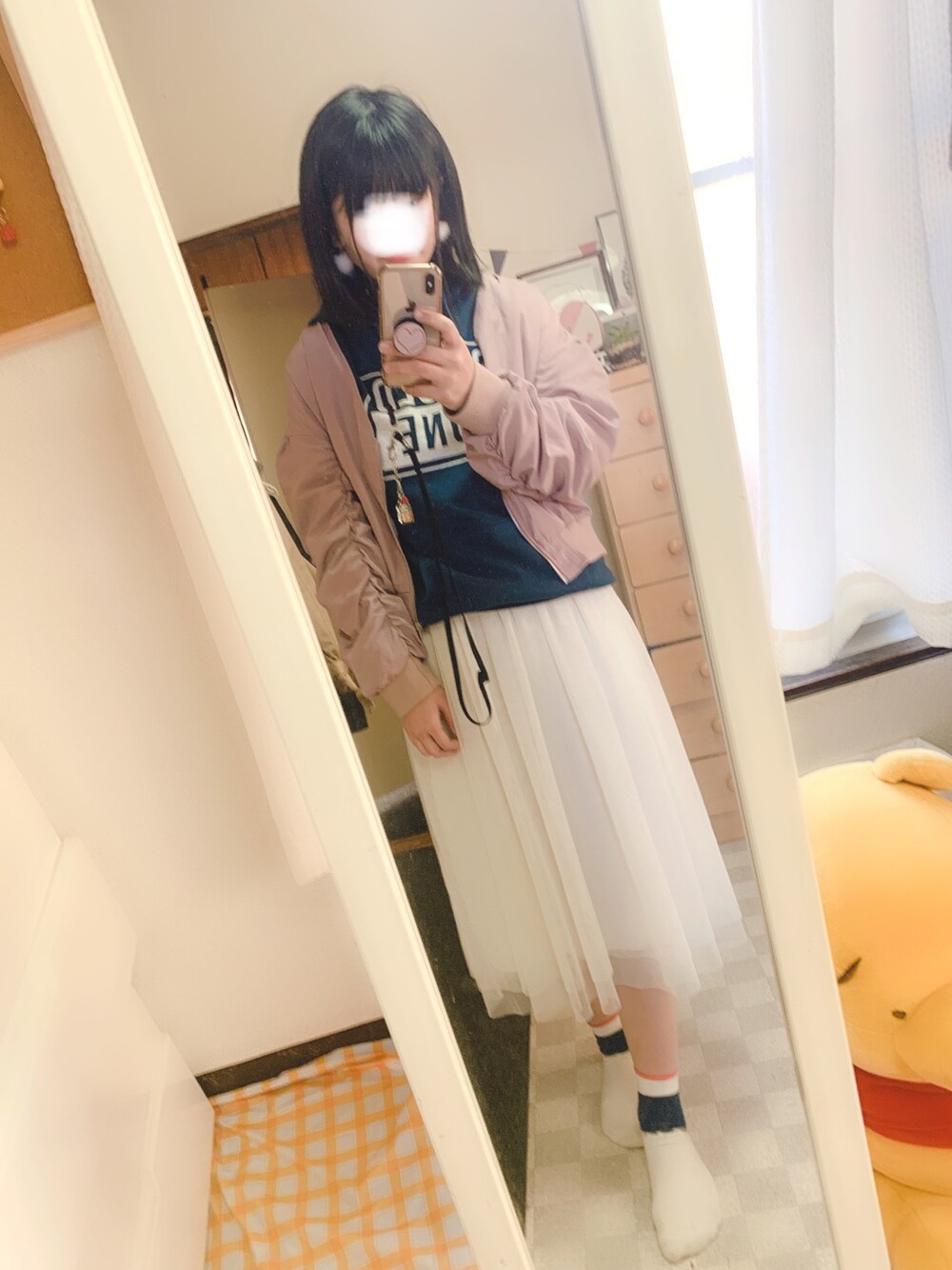 「春コーデ、シンプルコーデ、ゆるコーデ、お洒落さんとつながりたい、ピンク」｜「Availのアイテム（パーカー、ブルー系）」を使った、るーさん（レディース・163cm）の春コーディネートの1枚目の写真