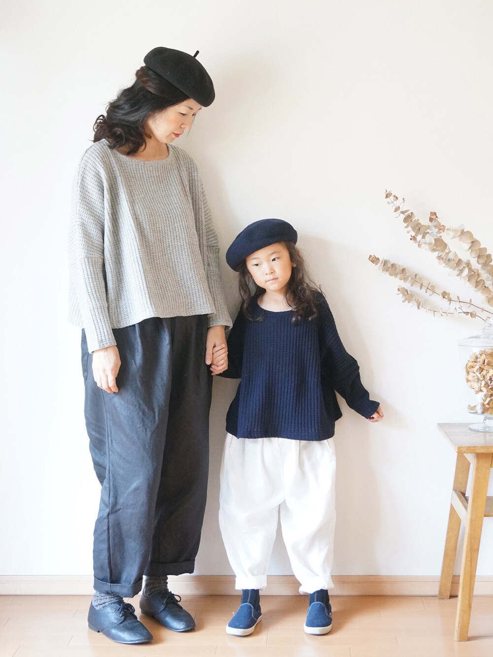 「pongee、kids、キッズコーデ、おやこーで。、親子コーデ、カジュアル、親子でおそろい」｜「pongeeのアイテム（ニット/セーター、その他）」を使った、pongeeさん（キッズ・120cm）の冬コーディネートの1枚目の写真