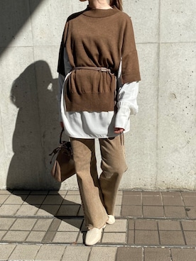 「ベージュパンツ」｜「アイテム（チュニック）」を使った、kicuri / キクリさん（レディース・155cm）の秋コーディネート