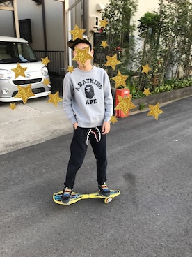 「Bape」｜「アイテム（スウェット）」を使った、kanaさん（キッズ・151cm）の春コーディネート