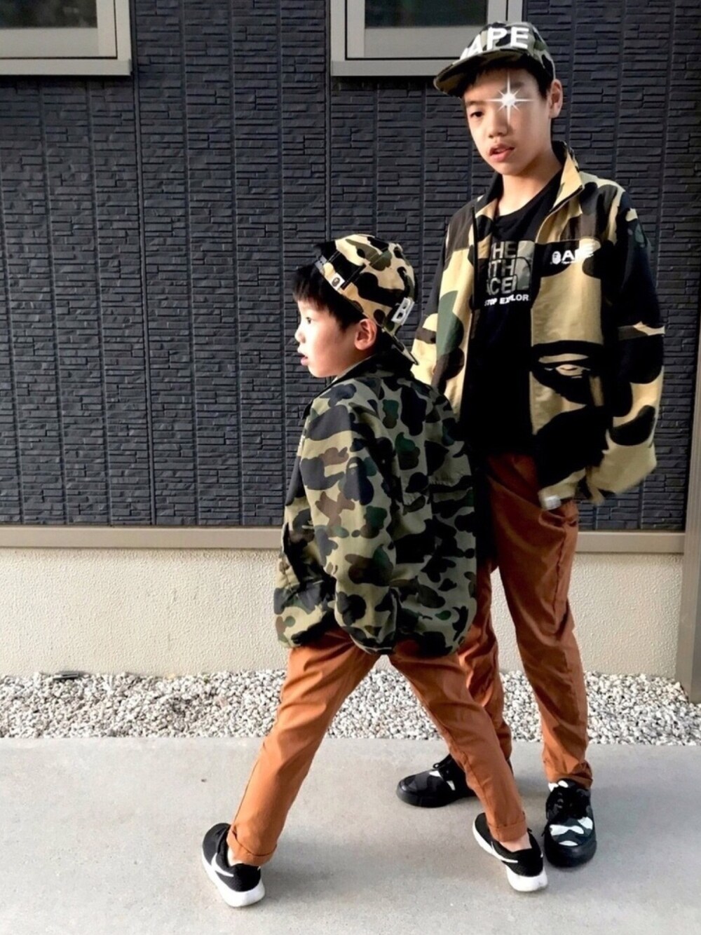 A BATHING APEのナイロンジャケットを使ったキッズ人気ファッション