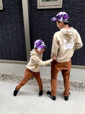 「テラコッタ」｜「アイテム（キャップ）」を使った、kanaさん（キッズ・120cm）の秋コーディネート