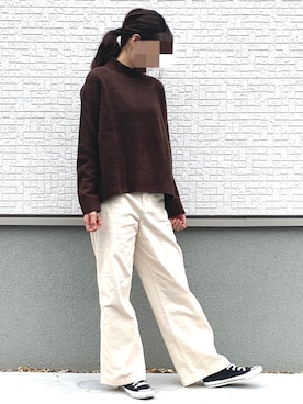 「UNIQLO（ユニクロ）のハイウエストコーデュロイワイドストレートパンツ（丈標準70～72cm）（その他パンツ、ホワイト系）」を使った、zueko0702さん（レディース・156cm）の秋コーディネート