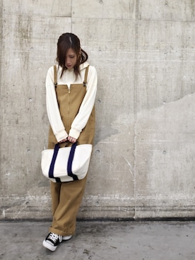 「SCHOTT」｜「アイテム（オールインワン・サロペット）」を使った、Asukaさん（レディース・166cm）の春コーディネート