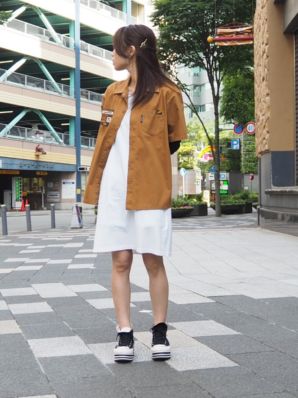 「シンプルコーデ、オトナカジュアル、夏コーデ、今日のコーデ、プチプラ、ラフ、オトナ女子、シャツ、ファッションの力を信じよう、SCHOTT」｜「schottのSchott(ショット) TC WORK SHIRT/TCワーク シャツ（シャツ/ブラウス、グリーン系）」を使った、Asukaさん（レディース・166cm）の夏コーディネートの1枚目の写真