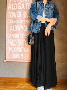 「プリーツ」｜「アイテム（デニムジャケット）」を使った、サミ〜さん（レディース・153cm）の春コーディネート
