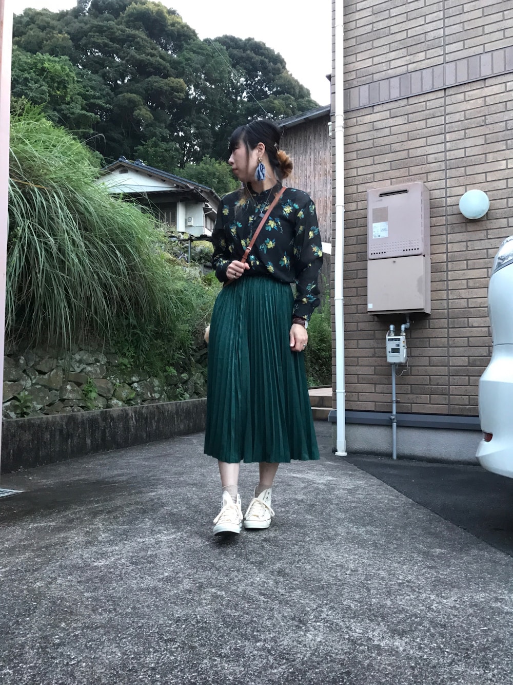 TODAYFULのアイテムを使った「花柄シャツ」の人気ファッション