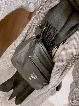 「Marc by Marc Jacobs（マークバイマークジェイコブス）のアイテム（アナログ腕時計）」を使った、Nさん（レディース・155cm）の冬コーディネート