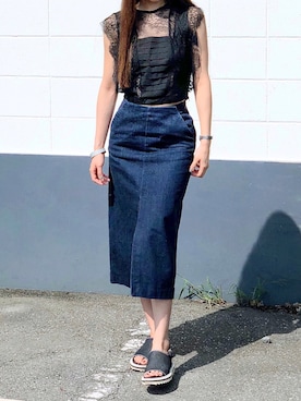 「GIVENCHY（ジバンシイ）のアイテム（スリッポン）」を使った、Misaki さん（レディース・170cm）の秋コーディネート