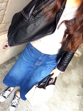 「GU（ジーユー）の（GU）デニムマキシスカート（スカート、ブルー系）」を使った、mya:)さん（レディース）の春コーディネート