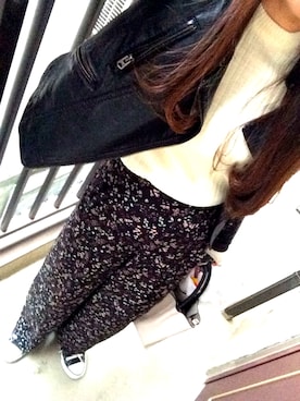 「CONVERSE（コンバース）のCONVERSE ALL STAR OX（スニーカー、ブラック系）」を使った、mya:)さん（レディース）の春コーディネート