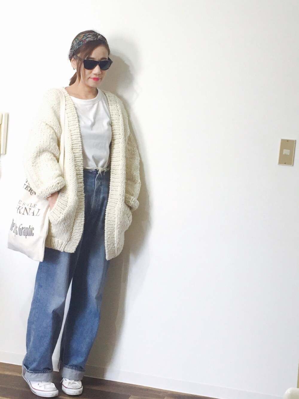 「カジュアルコーデ、オトナ女子、ラクチンコーデ、ワイドデニム、ドラフトトゥデイフル」｜「TODAYFULのアイテム（その他アウター、ホワイト系）」を使った、yu.さん（レディース・159cm）の夏コーディネートの1枚目の写真