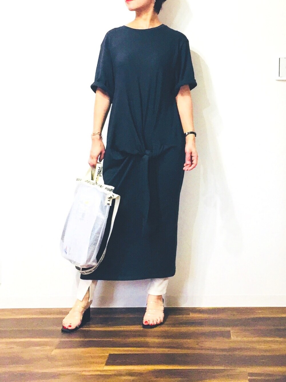 「ワンピース、休日コーデ、レギンス」｜「ZARAのアイテム（ワンピース、ブラック系）」を使った、yu.さん（レディース・159cm）の夏コーディネートの1枚目の写真