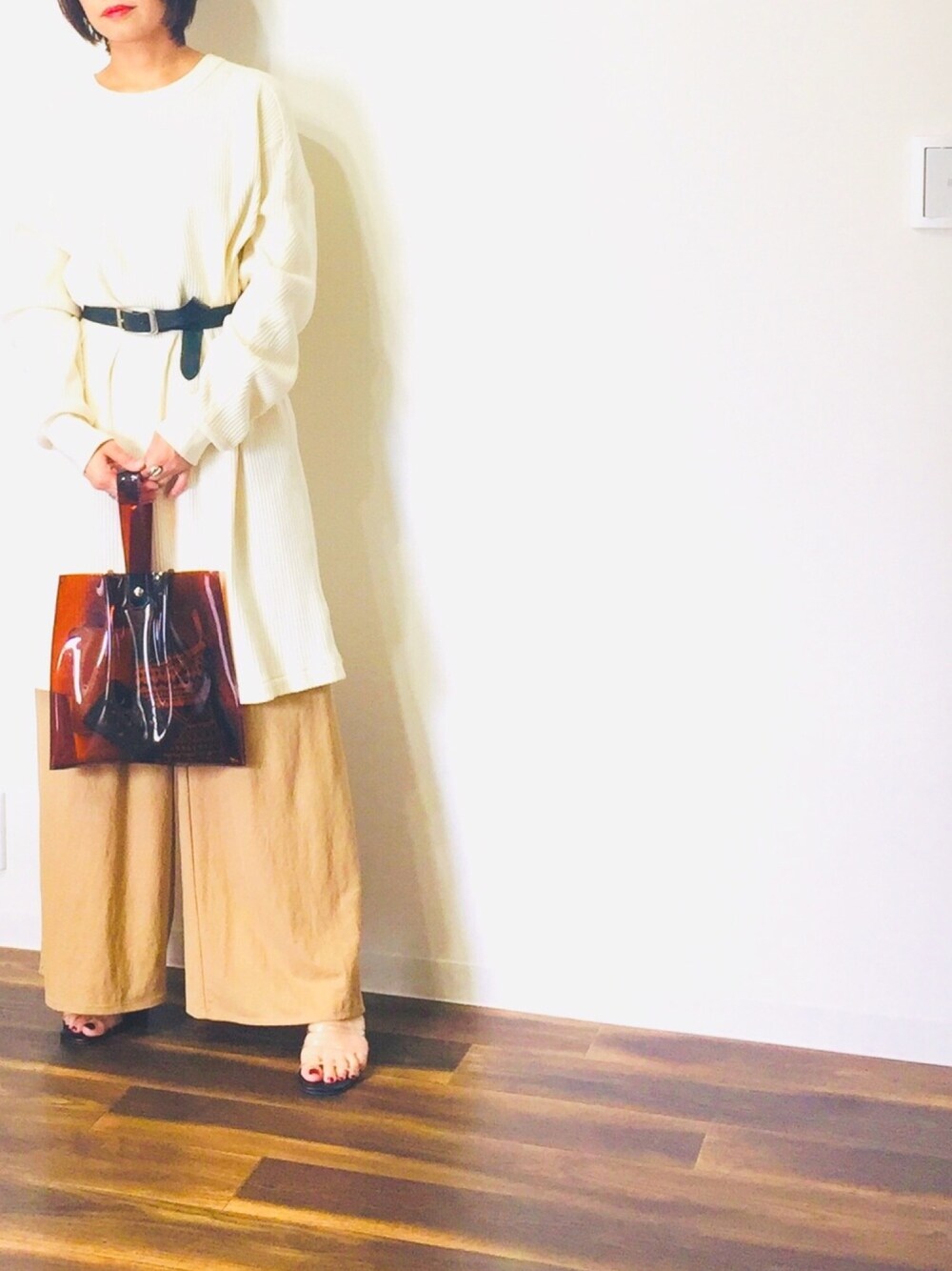 「大人カジュアル、ワイドパンツ、シンプル」｜「TODAYFULのVintageリブワンピース（ワンピース、ホワイト系）」を使った、yu.さん（レディース・159cm）の夏コーディネートの1枚目の写真
