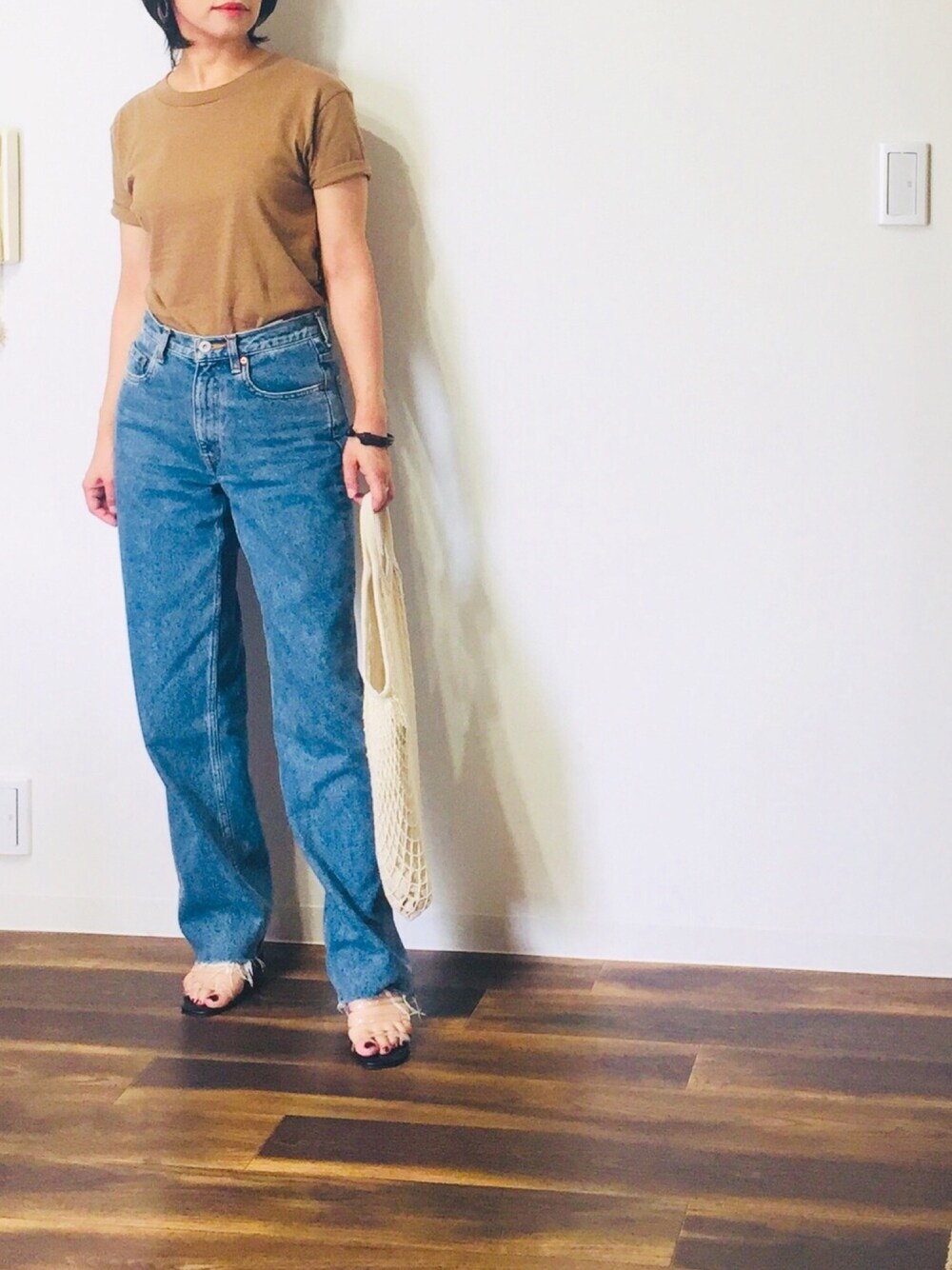 「カジュアルコーデ、シンプルコーデ、Tシャツ、夏だ！Tシャツ着よう！、ストレートデニム」｜「TODAYFULのTODAYFUL(トゥデイフル) "Vintage Damage Tee"ヴィンテージダメージTee／11910635（Tシャツ/カットソー、ブラウン系）」を使った、yu.さん（レディース・160cm）の夏コーディネートの1枚目の写真