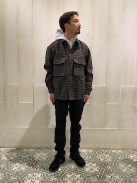 「TUBE（チューブ）のアイテム」を使った、長田 慧さん（メンズ・171cm）の冬コーディネート