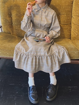 「idem（イデム）のアイテム（シャツワンピース）」を使った、村田倫子さん（レディース・163cm）の冬コーディネート