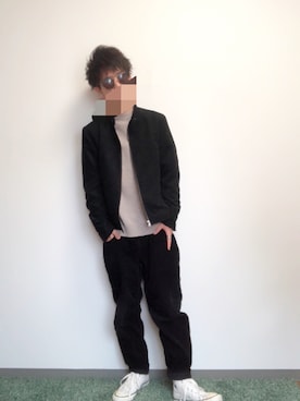 「GU（ジーユー）のアイテム（トップス、ブラック系）」を使った、ゆたまるさん（メンズ・170cm）の秋コーディネート