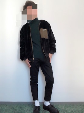 「UNIQLO（ユニクロ）のエクストラファインメリノリブタートルネックセーター（長袖）（ニット/セーター）」を使った、ゆたまるさん（メンズ・170cm）の冬コーディネート
