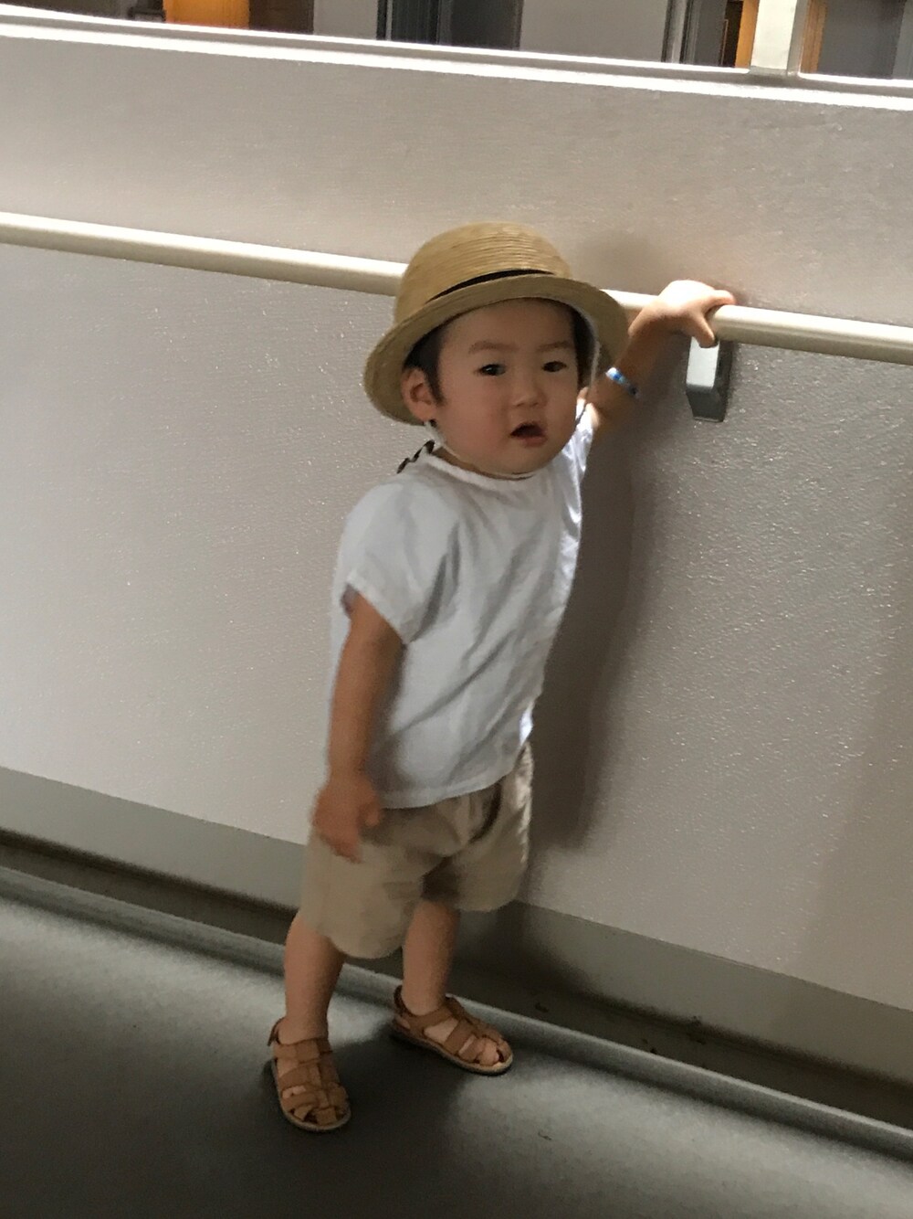 「男の子、1歳7ヶ月」｜「littlecottonclothesのアイテム（シャツ/ブラウス、ホワイト系）」を使った、Haruさん（キッズ・80cm）の夏コーディネートの1枚目の写真