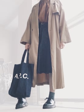 「白タイツ」｜「アイテム（トレンチコート）」を使った、murayama ayano ⚫︎さん（レディース・165cm）の秋コーディネート