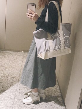 「シアタープロダクツ(THEATRE PRODUCTS)」｜「アイテム（その他アウター）」を使った、murayama ayano ⚫︎さん（レディース・165cm）の春コーディネート