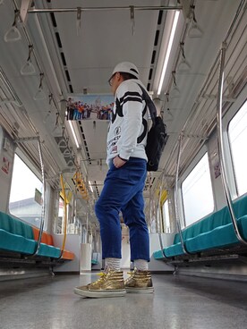 「花見コーデ」｜「アイテム（スニーカー）」を使った、まさやんさん（メンズ・165cm）の春コーディネート