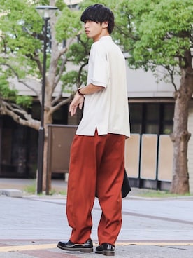 「MONKEY TIME（モンキータイム）のアイテム（スラックス）」を使った、Ryotaさん（メンズ・176cm）の夏コーディネート