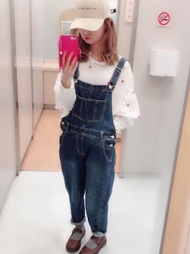 「Honeys（ハニーズ）のアイテム（サロペット/オーバーオール）」を使った、るなさん（レディース・151cm）の秋コーディネート