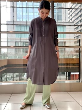 「アイテム（レインシューズ、シルバー系）」を使った、ogaさん（レディース・168cm）の冬コーディネート