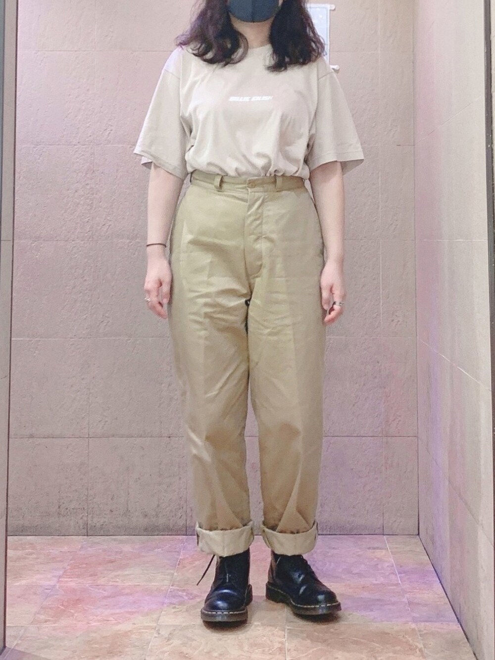 「leno&co、休日スタイル、チノパン、Tシャツ、UNIQLO、Dr.Martens、ビリーアイリッシュ」｜「♡のアイテム（その他雑貨、その他）」を使った、あじ🌷さん（レディース・164cm）の夏コーディネートの1枚目の写真