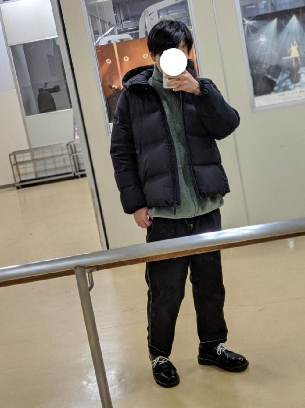 「いいね、save、フォローお願いします🤑、大学生、ボアジャケット、Dr.Martens、おしゃれさんと繋がりたい、ワイドパンツ、革靴、ダウン、冬アウター着回しチャレンジ」｜「FREAK'S STOREのGENⅢ MILITARY ECWCS JACKET/ミリタリーフリースジャケット（ブルゾン、グリーン系）」を使った、なーかわさん（メンズ・165cm）の冬コーディネートの1枚目の写真