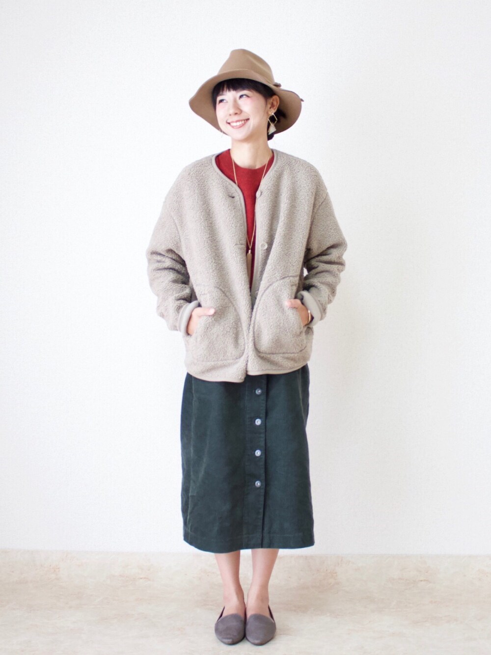 「秋のブラウンスタイル、秋、休日スタイル、カジュアルコーデ、ootd、プチプラ、UNIQLO、GU、ハイウエスト、おしゃれさんと繋がりたい」｜「GUのアイテム（シューズ、グレー系）」を使った、ユキさん（レディース・158cm）の秋コーディネートの1枚目の写真