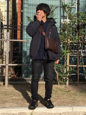 「ノーカラーシャツ」｜「アイテム（マウンテンパーカー）」を使った、たつさん（メンズ・160cm）の冬コーディネート