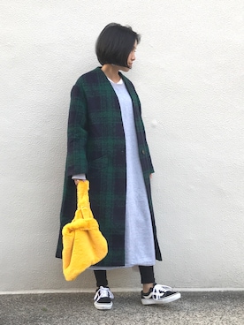 「ワンピース×スニーカー」｜「アイテム（ノーカラージャケット）」を使った、Akiさん（レディース・153cm）の冬コーディネート