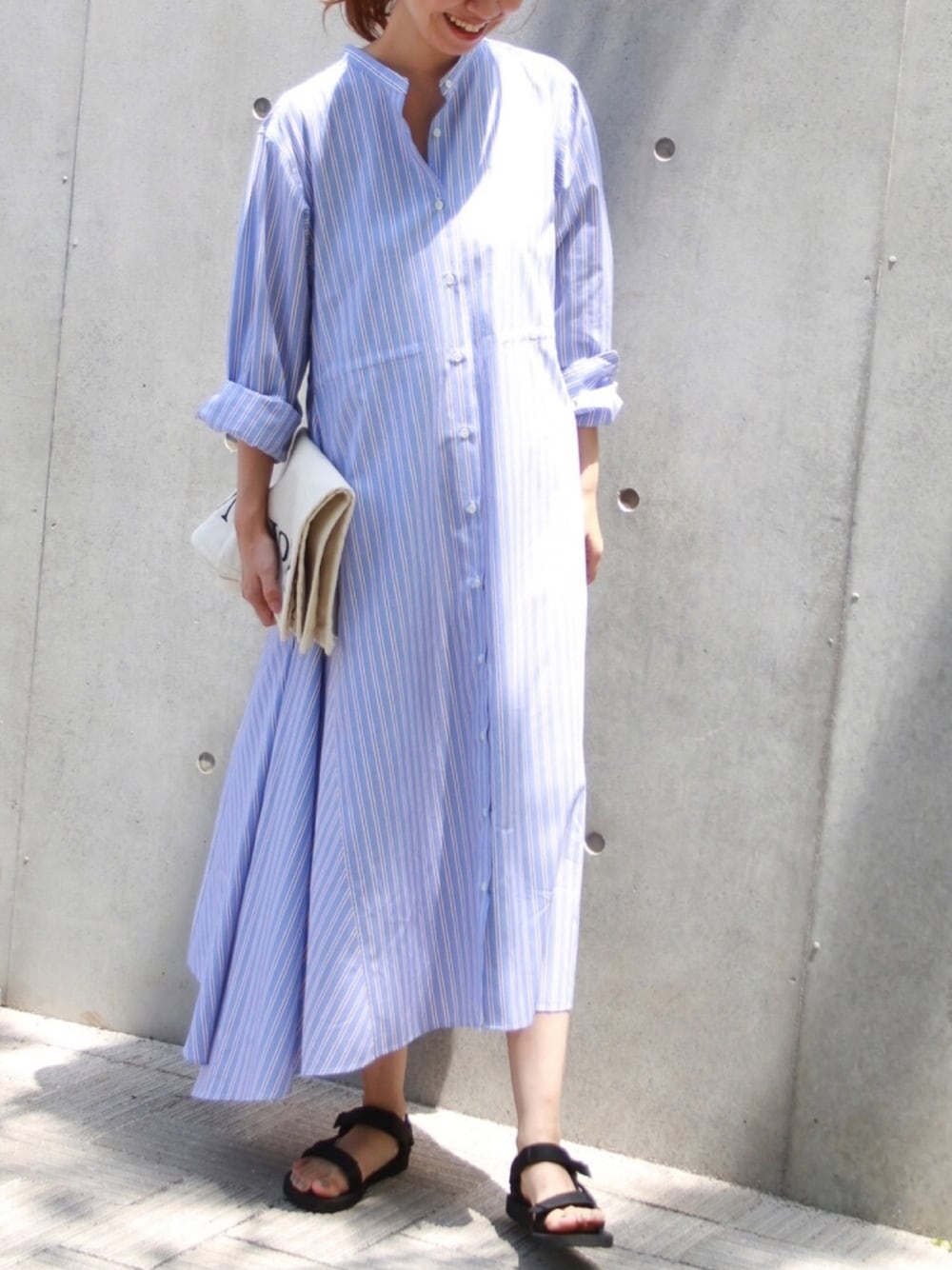 tomo(Spick & Span 本社)｜FRAMeWORKのシャツワンピースを使った  