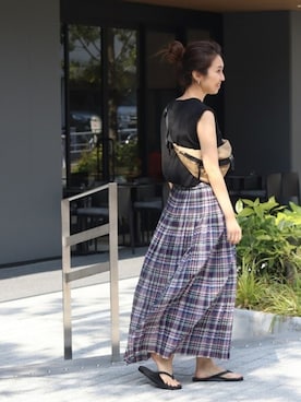 「FRAMeWORK（フレームワーク）のC/キュプラ天竺ノースリーブTシャツ◆（Tシャツ/カットソー）」を使った、tomoさん（レディース・165cm）の春コーディネート