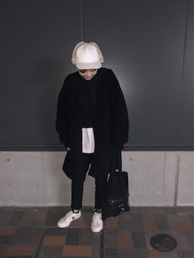 「白キャップ」｜「アイテム（ブルゾン）」を使った、KINAさん（レディース・160cm）の冬コーディネート