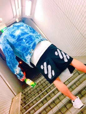 「Supreme （シュプリーム）のアイテム（デニムジャケット）」を使った、ひであきさん（メンズ・176cm）の春コーディネート