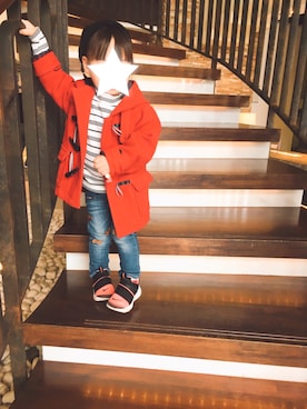 「アイテム（ダッフルコート、レッド系）」を使った、RIRIさん（キッズ・100cm）の秋コーディネート