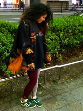 「アイテム（レギンス/スパッツ、レッド系）」を使った、モジャ子さん（レディース・165cm）の冬コーディネート