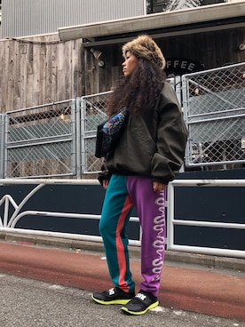 「ALDIES（アールディーズ）のSnake Bone Pants / スネークボーンパンツ（スウェットパンツ）」を使った、モジャ子さん（レディース・165cm）の秋コーディネート