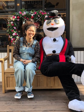 「ALDIES（アールディーズ）のアイテム（サロペット/オーバーオール）」を使った、モジャ子さん（レディース・165cm）の冬コーディネート